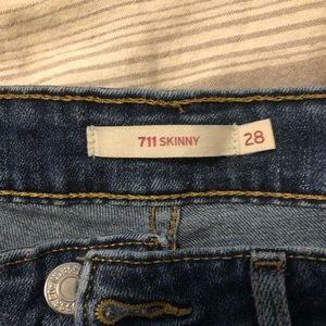 Levi’s 711 skinny